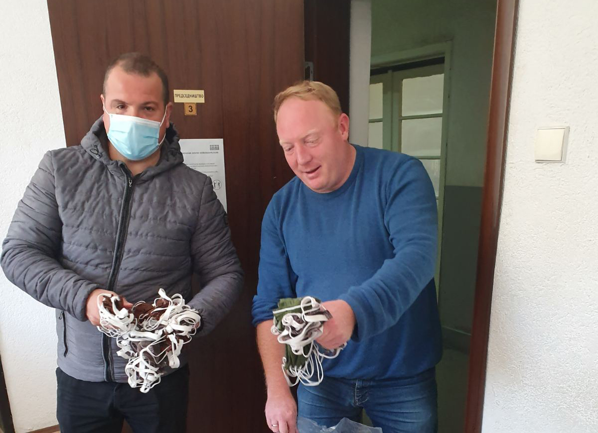 Општина Босилеград донирала заштитне маске грађанима општине Трговиште